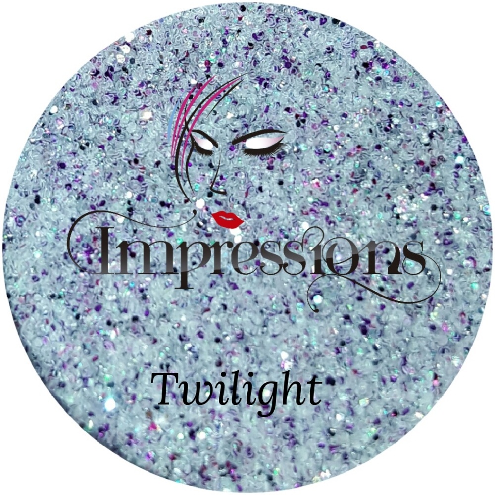 Loose glitter in the color "TWILIGHT"